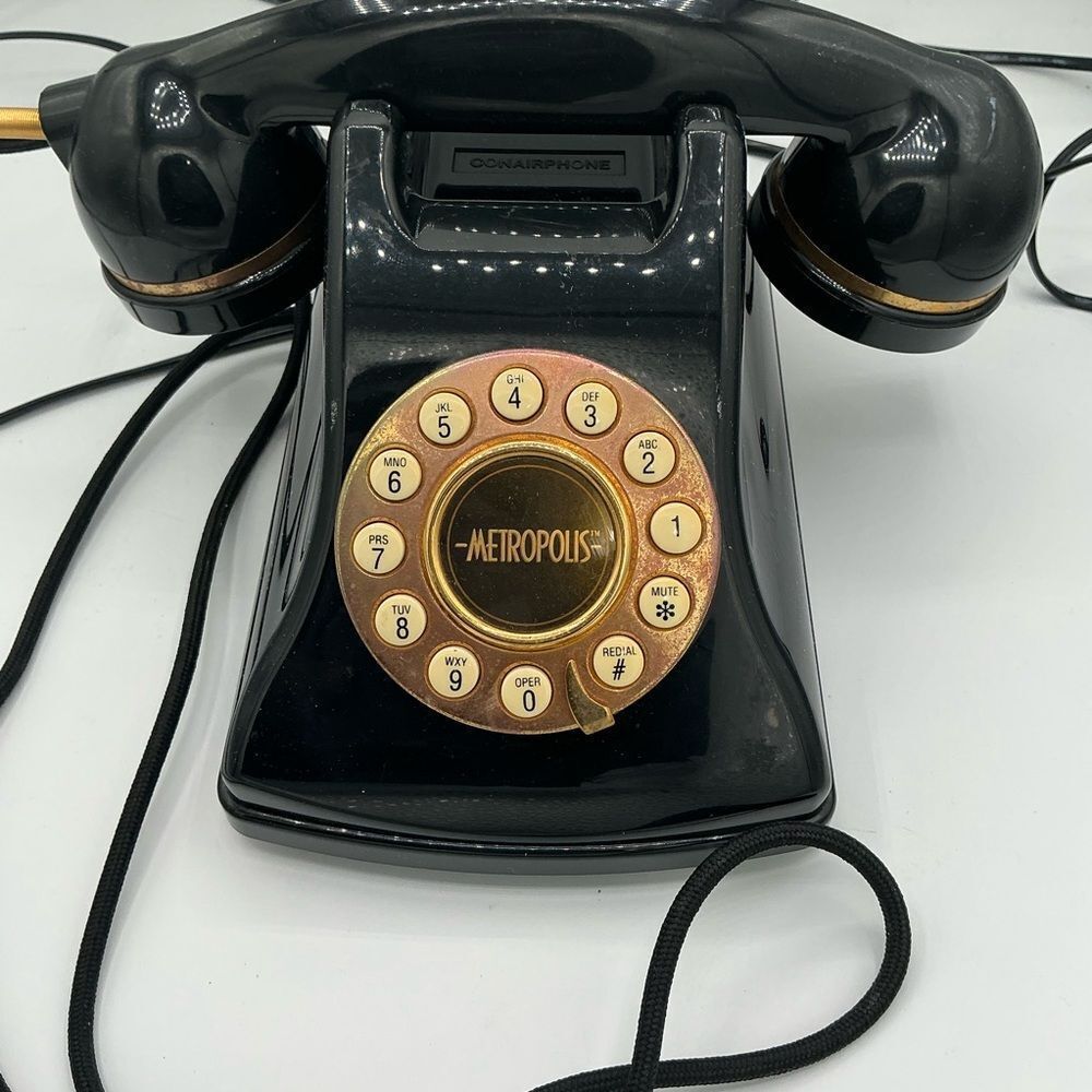 Conair Metropolis black push-button telephone